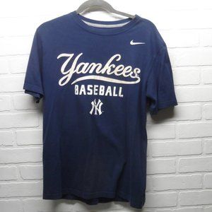 Med. Reg Fit Nike Tee - Yankees